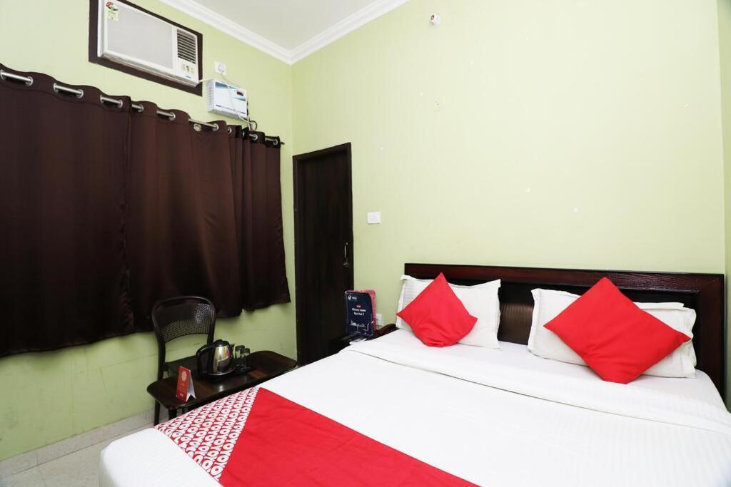 Hotel Blue Star Varanasi Exterior foto