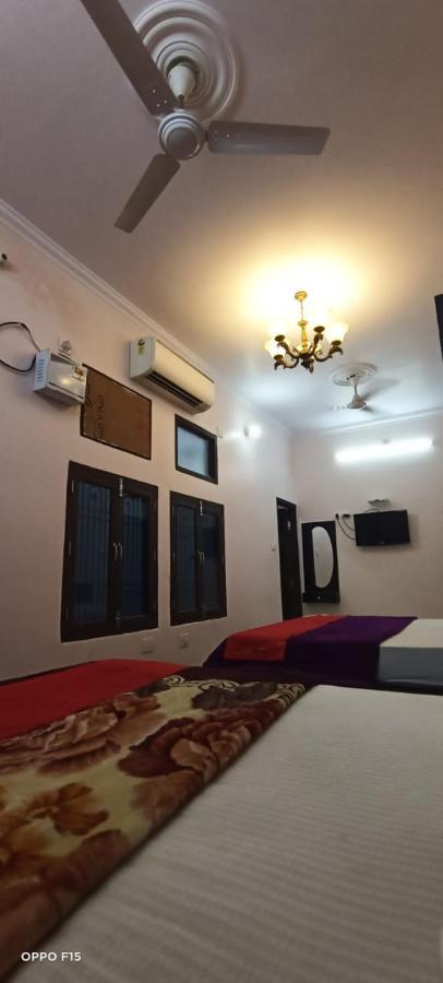 Hotel Blue Star Varanasi Exterior foto